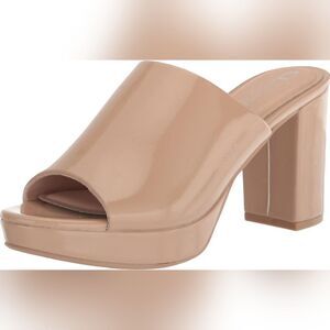 (2-2797)  Chinese Laundry Women's Get on Cloud Sandals Sz 6